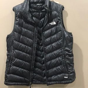 Women’s Northface 550 Puffer Vest